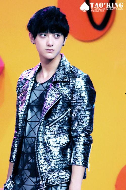 爆料黄子韬结婚了吗视频,揭秘明星私生活新动态  第1张